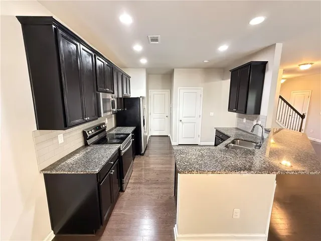 $2,100 | 1739 Charcoal Ives Road, Lawrenceville, GA 30045