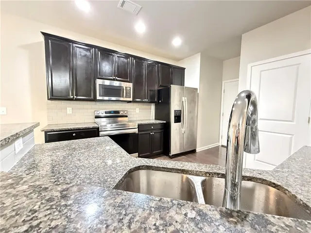 $2,100 | 1739 Charcoal Ives Road, Lawrenceville, GA 30045