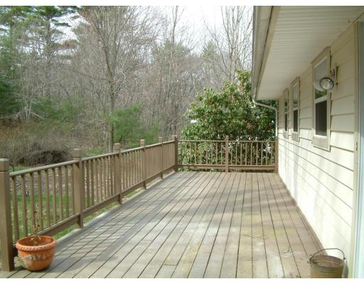 25 Robin Road Northbridge, MA 01534 - Photo 8 of 10 Gallery Image 8
