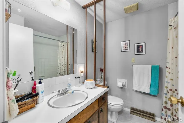 $224,900 | 864 Strawberry Lane, Jackson, MO 63755