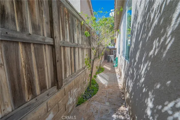 $670,000 | 24743 Montevista Circle, Valencia, CA 91354