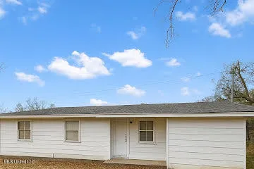 $135,000 | 2914 Oak Forest Drive, Jackson, MS 39212