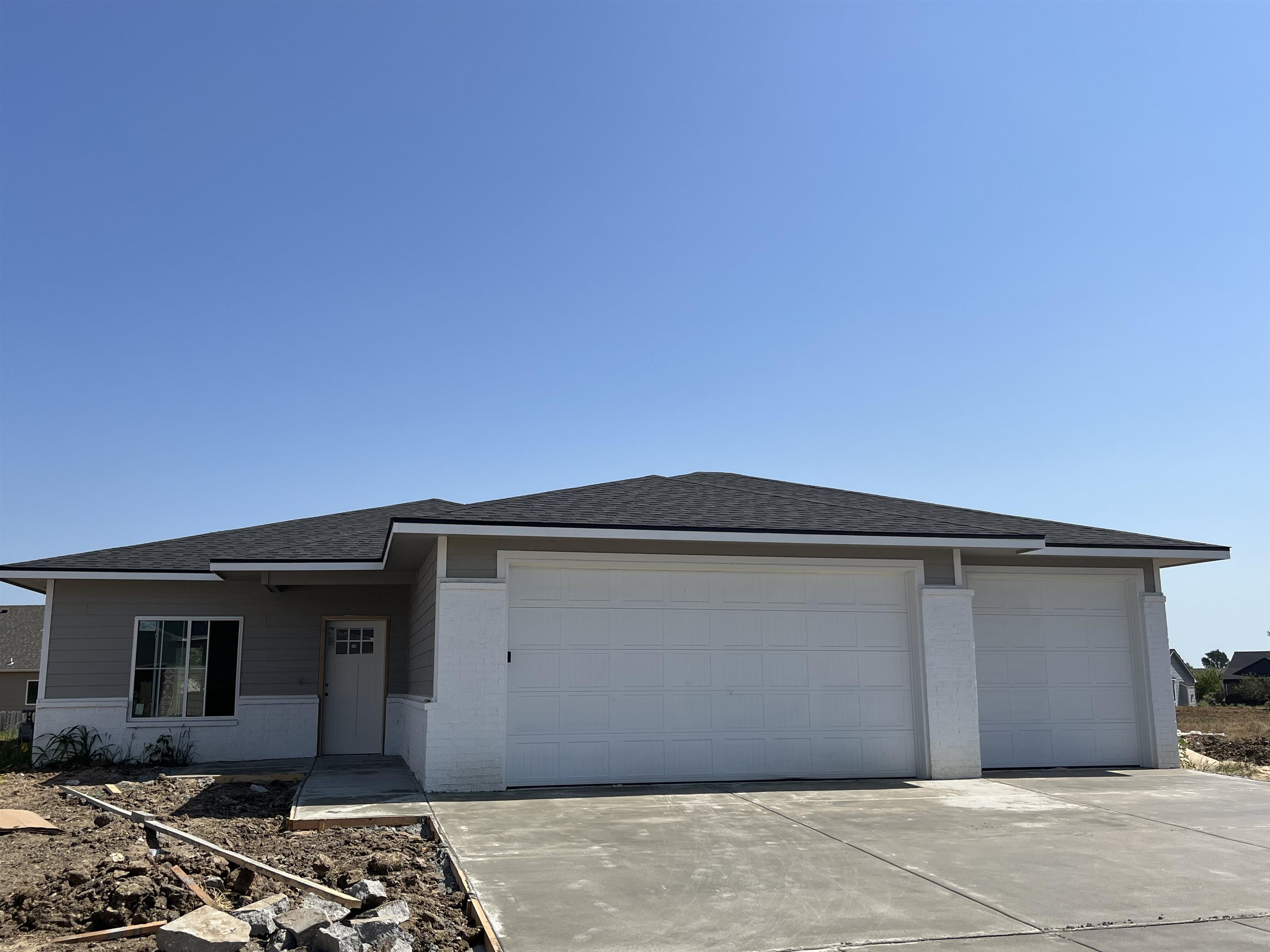 10008 Annabelle Street Wichita, KS 67207 - Photo 1 of 6