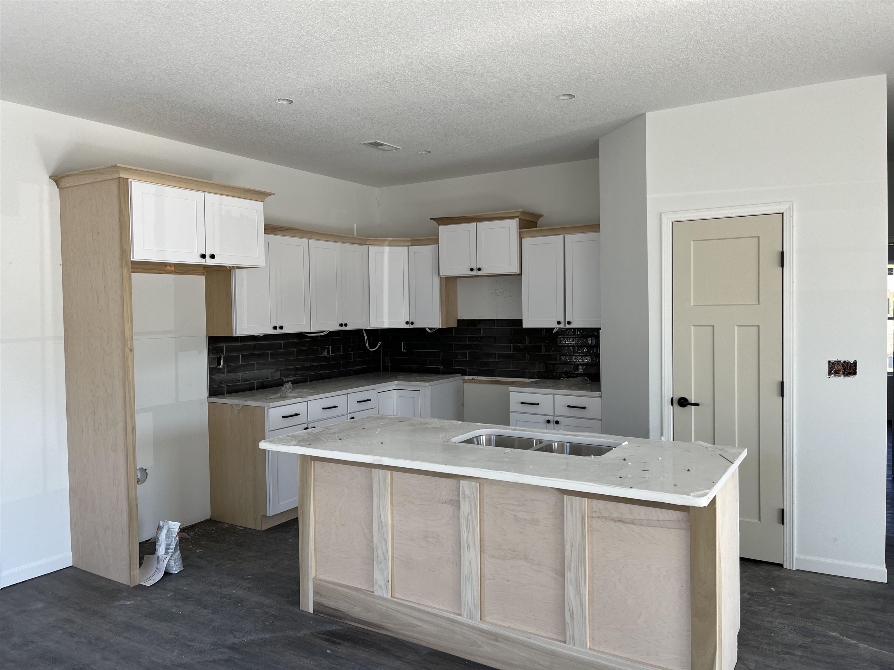 10008 Annabelle Street Wichita, KS 67207 - Photo 3 of 6