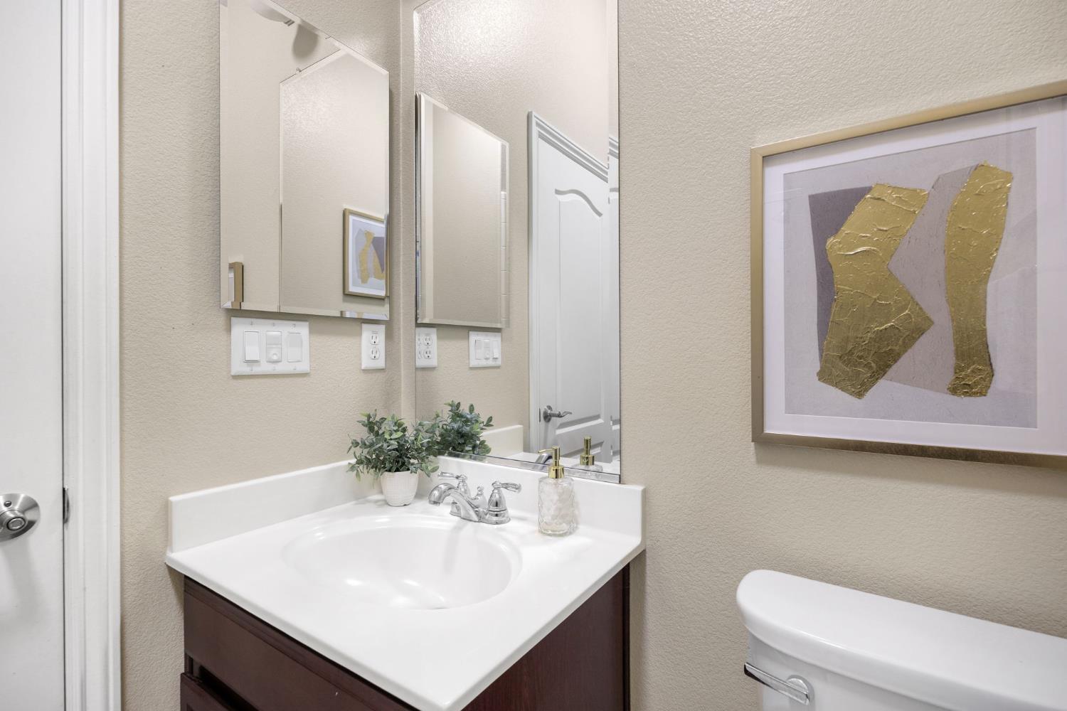 9304 Fife Ranch Way Elk Grove, CA 95624 - Photo 32 of 55