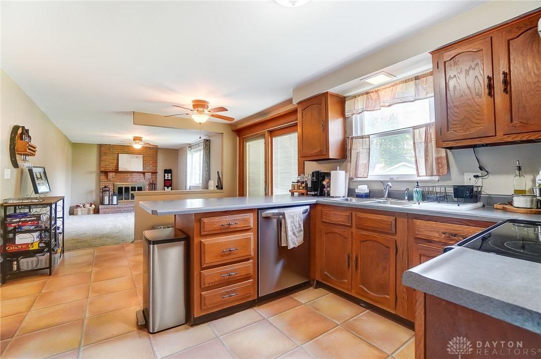 5570 Gander Road West Dayton, OH 45424 - Photo 12 of 51 Gallery Image 12