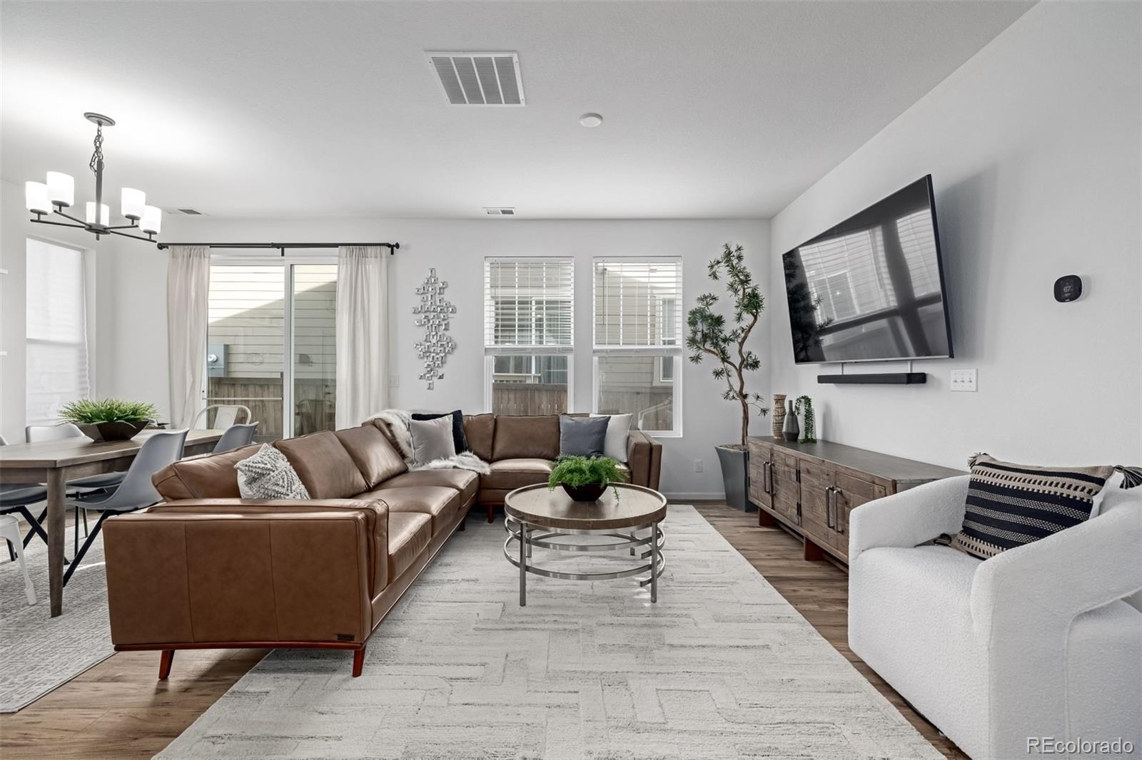 13860 Ash Circle Thornton, CO 80602 - Photo 5 of 42