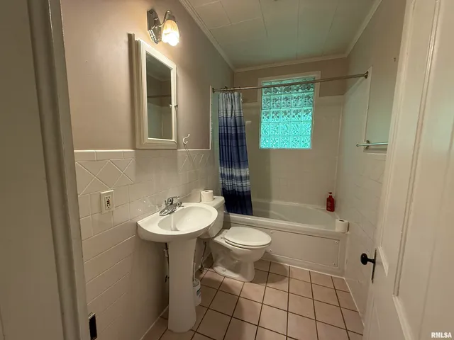 $145,000 | 1312 West Sycamore Street, Carbondale, IL 62901