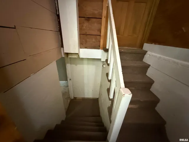 $145,000 | 1312 West Sycamore Street, Carbondale, IL 62901