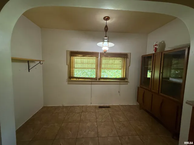 $145,000 | 1312 West Sycamore Street, Carbondale, IL 62901