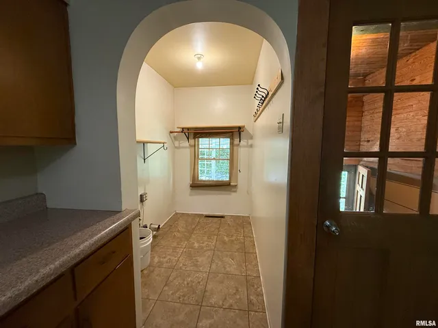 $145,000 | 1312 West Sycamore Street, Carbondale, IL 62901