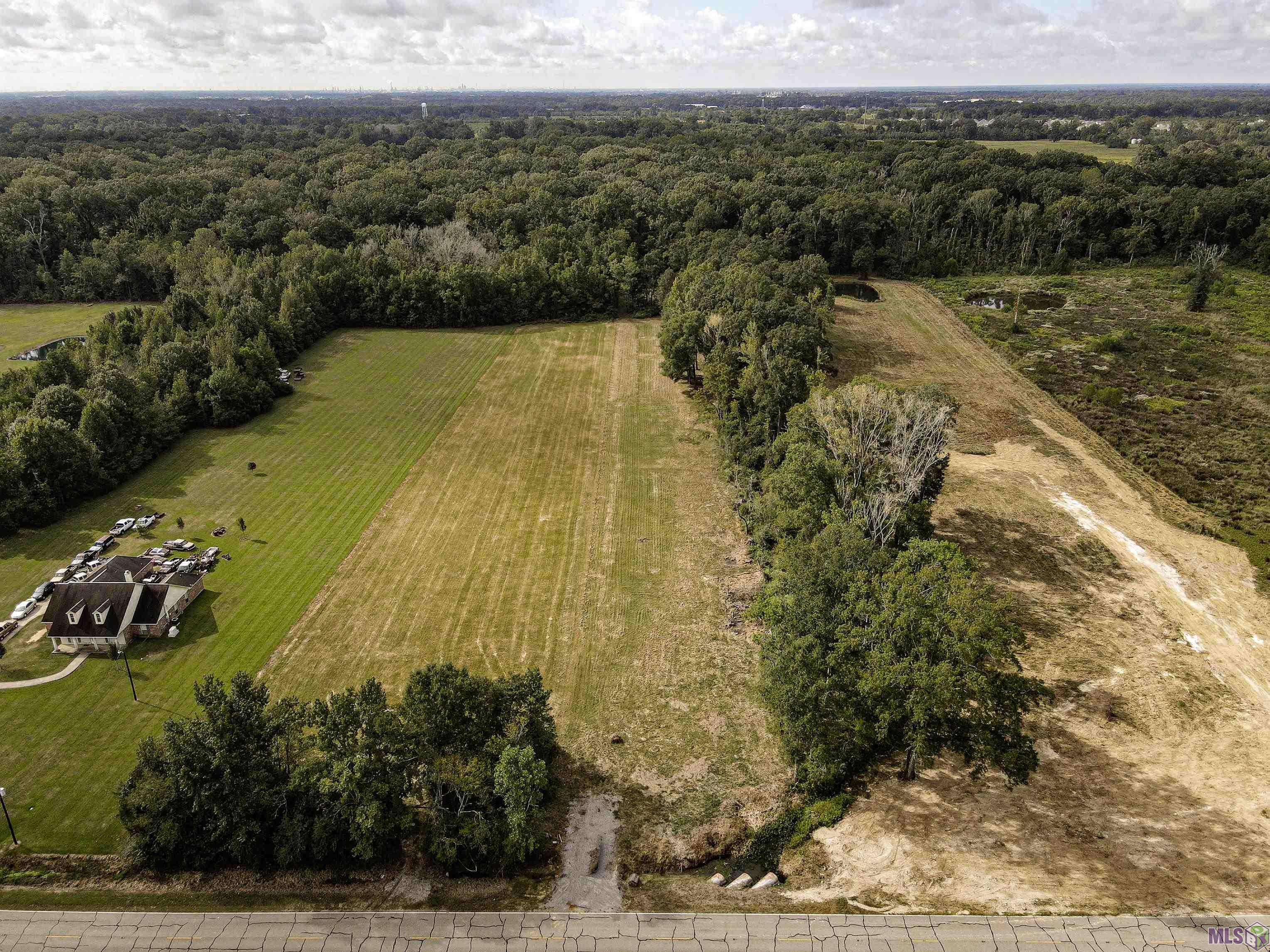 1128 Heck Young Road Baker, LA 70714 - Photo 12 of 15