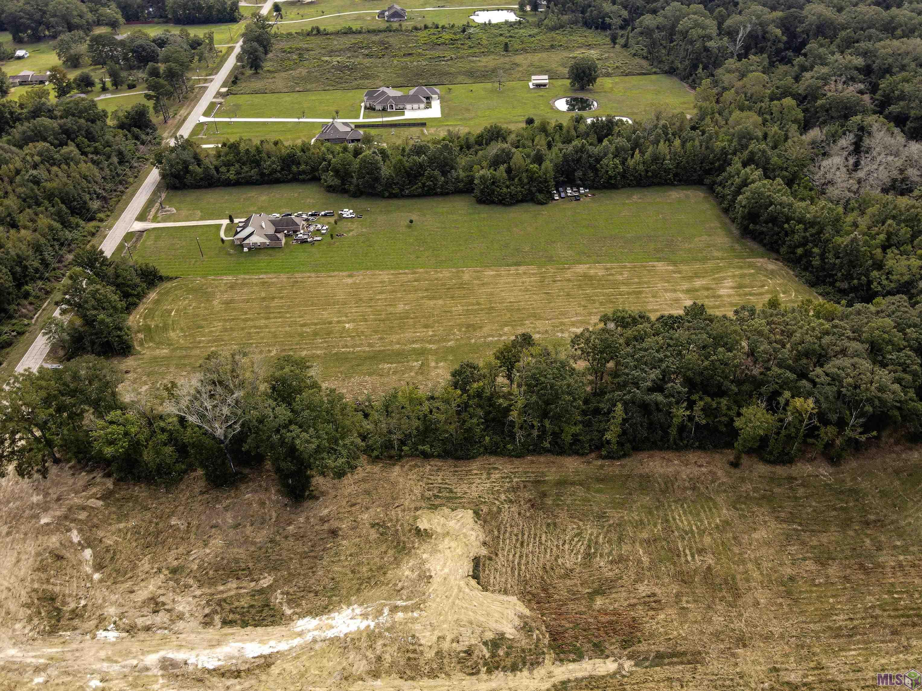 1128 Heck Young Road Baker, LA 70714 - Photo 4 of 15