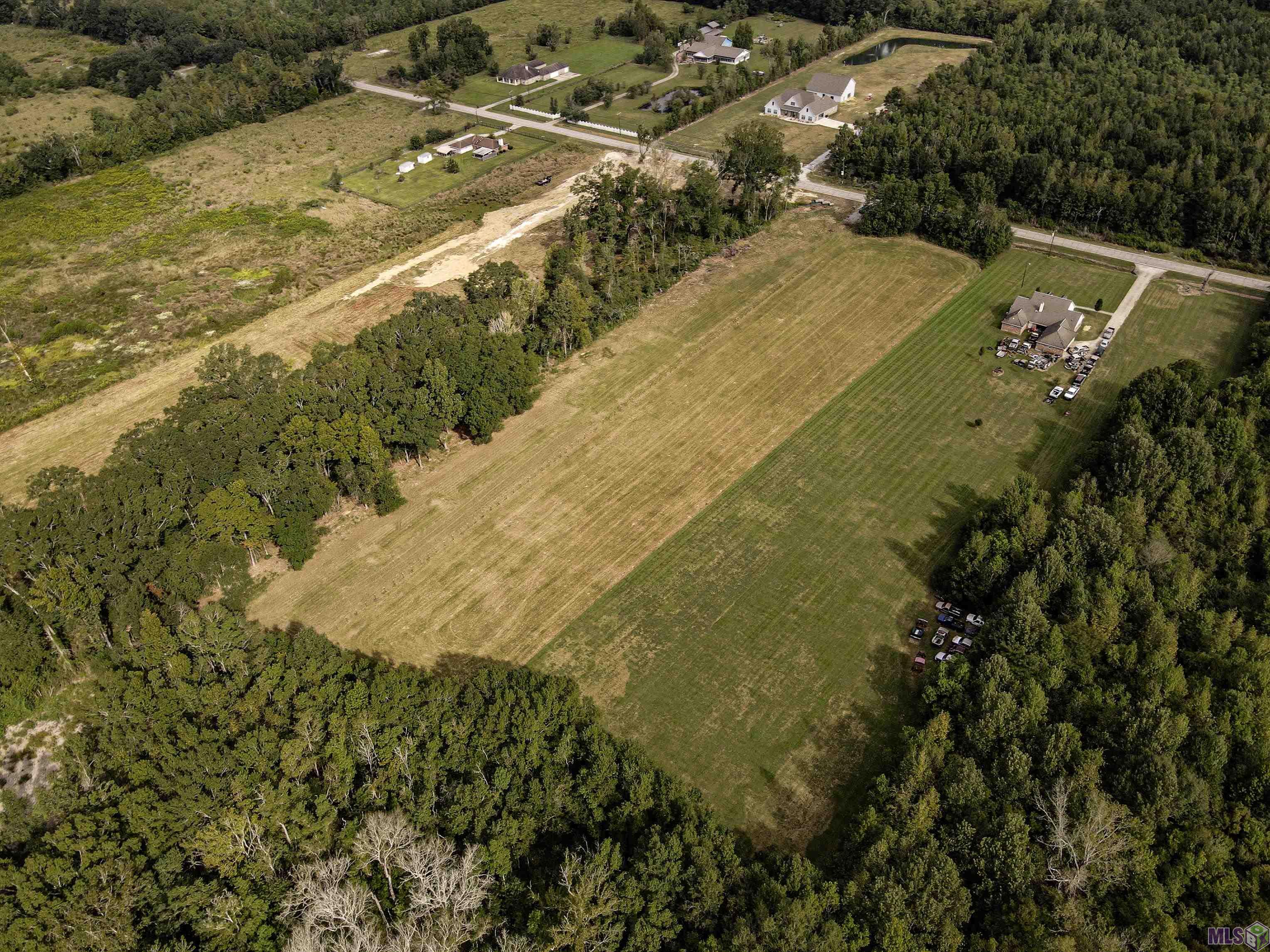 1128 Heck Young Road Baker, LA 70714 - Photo 8 of 15