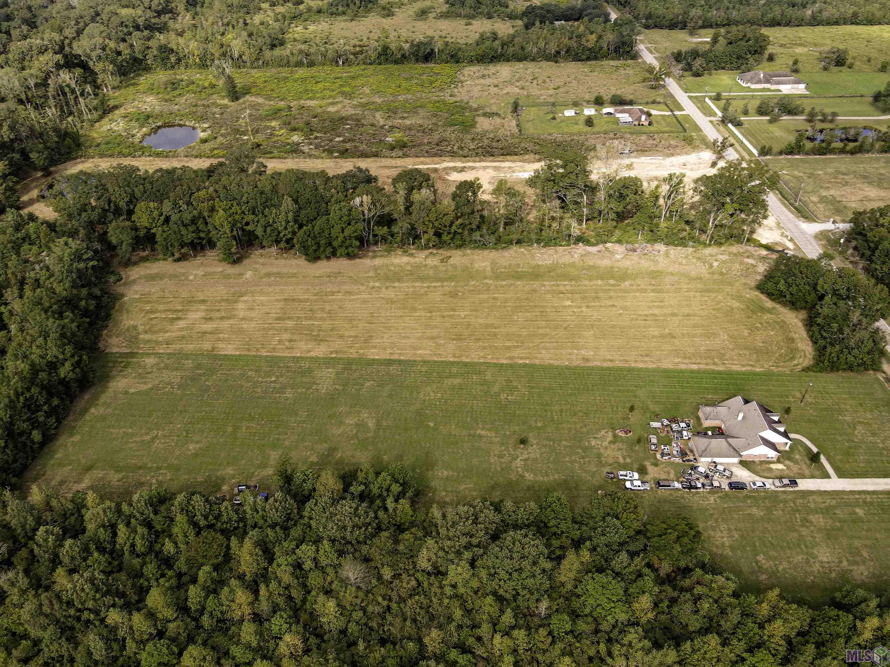 1128 Heck Young Road Baker, LA 70714 - Photo 9 of 15