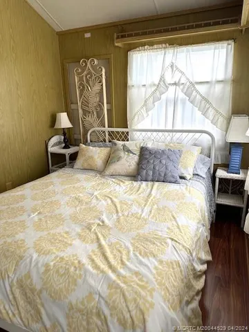 $2,300 | 952 Nettles Boulevard, Jensen Beach, FL 34957