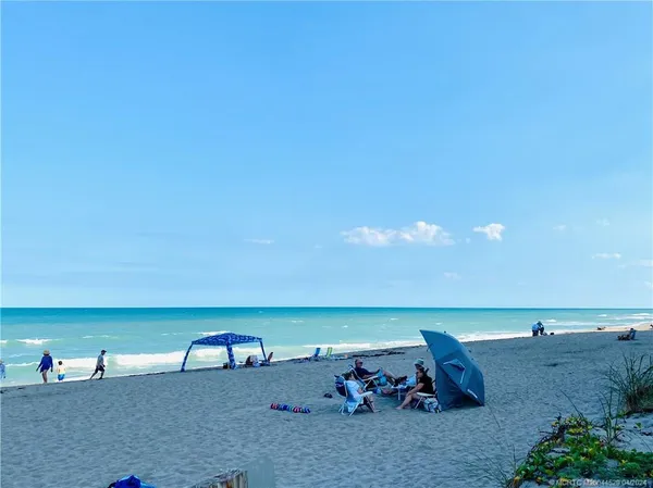 $2,300 | 952 Nettles Boulevard, Jensen Beach, FL 34957