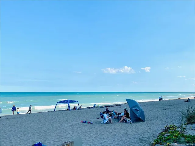 $2,300 | 952 Nettles Boulevard, Jensen Beach, FL 34957