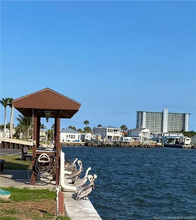 $2,300 | 952 Nettles Boulevard, Jensen Beach, FL 34957