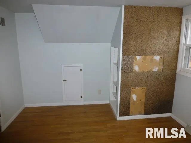 $119,900 | 1319 Crestview Drive, Springfield, IL 62702