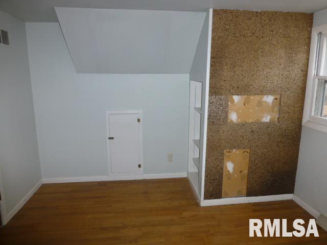 1319 Crestview Drive Springfield, IL 62702 - Photo 14 of 21 Gallery Image 14