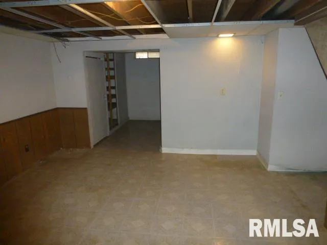 $119,900 | 1319 Crestview Drive, Springfield, IL 62702