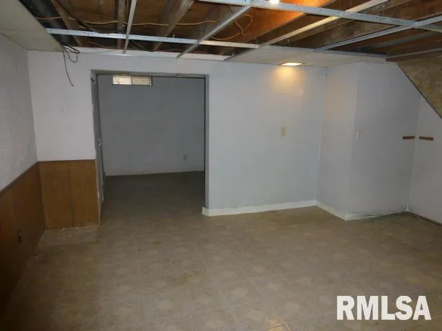 $119,900 | 1319 Crestview Drive, Springfield, IL 62702