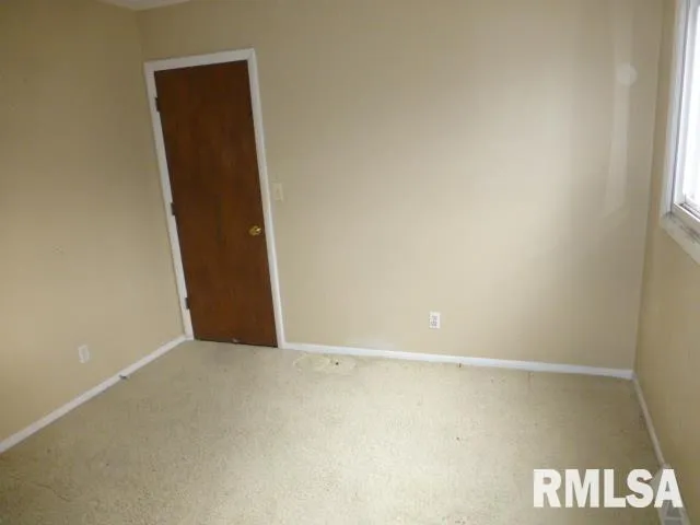 $119,900 | 1319 Crestview Drive, Springfield, IL 62702