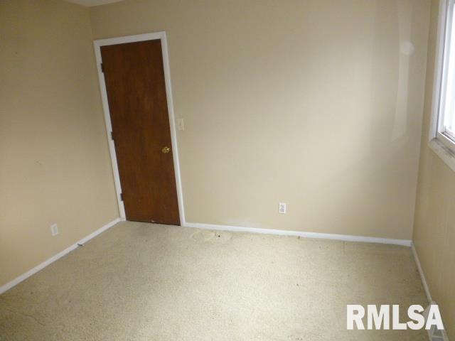 1319 Crestview Drive Springfield, IL 62702 - Photo 8 of 21 Gallery Image 8