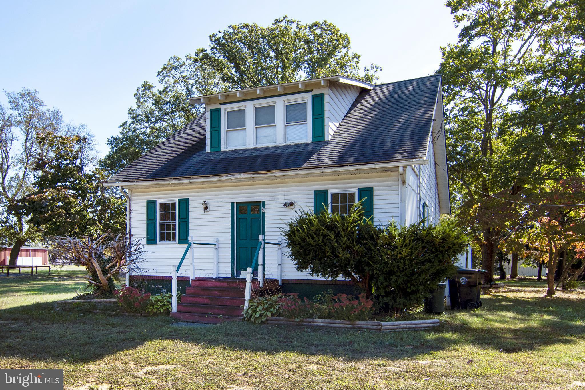 542 Williamstown Road Sicklerville, NJ 08081 - Photo 1 of 38 a view of a house with a yard