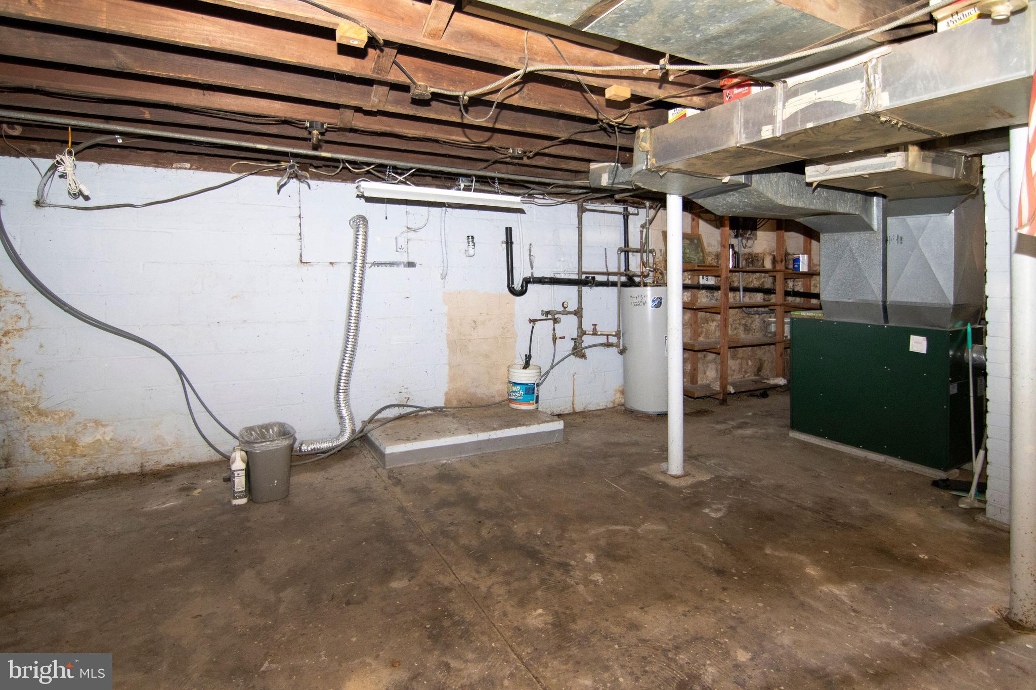 542 Williamstown Road Sicklerville, NJ 08081 - Photo 28 of 38 a view of a room with gym equipment