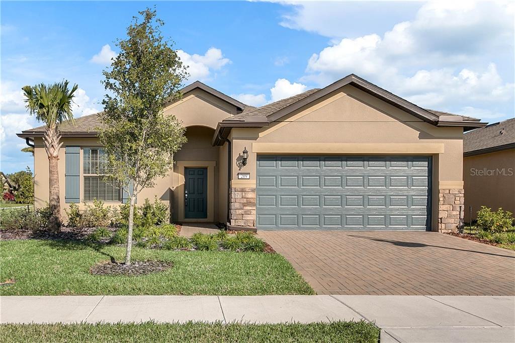 This home is situated on a nice corner lot. The 55+ community features tons of activities for those with an active lifestyle like dancing, pickleball and art classes.