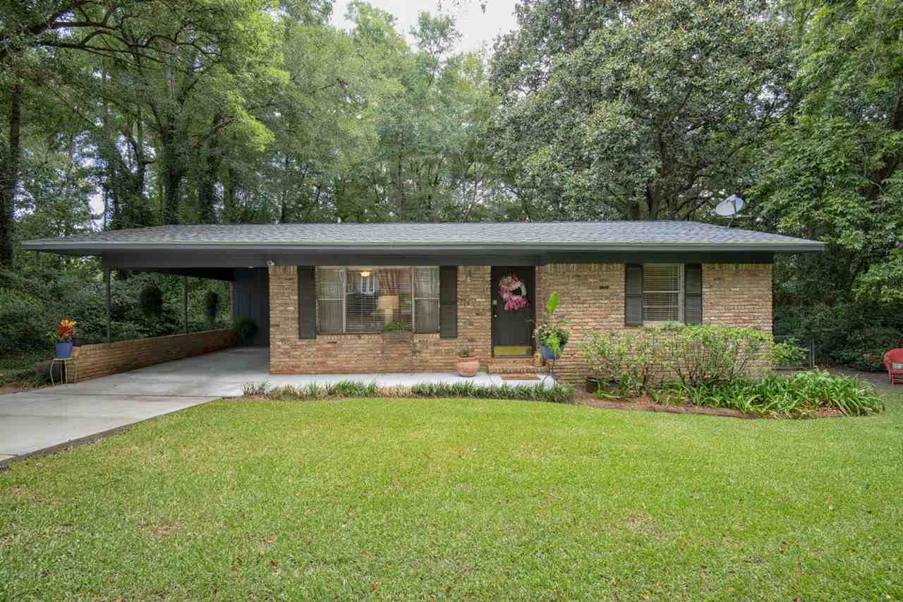 563 Bellangee Street Fairhope, AL 36532 - Photo 1 of 24