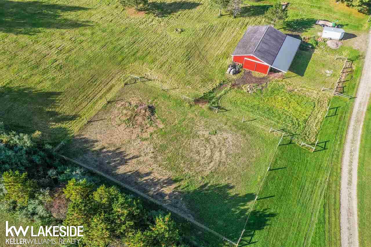 3815 Rochester Road Dryden, MI 48428 - Photo 11 of 43 50057984-10.JPG