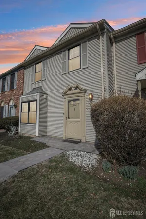 $3,000 | 204 Hampshire Court, Piscataway, NJ 08854