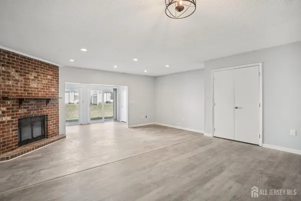 $3,000 | 204 Hampshire Court, Piscataway, NJ 08854