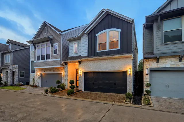 $2,450 | 10934 Brambling Wood Drive, Houston, TX 77043