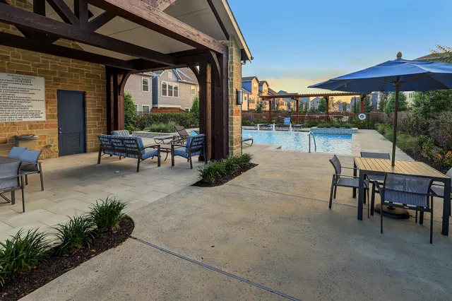 $2,450 | 10934 Brambling Wood Drive, Houston, TX 77043