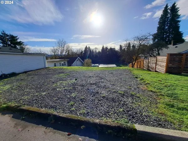 $250,000 | 615 Northwest 7th Avenue, Camas, WA 98607