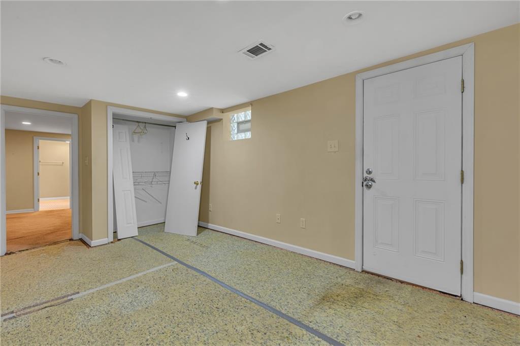 142 Wickham Drive Monaca, PA 15061 - Photo 19 of 26 a view of livingroom with an empty space