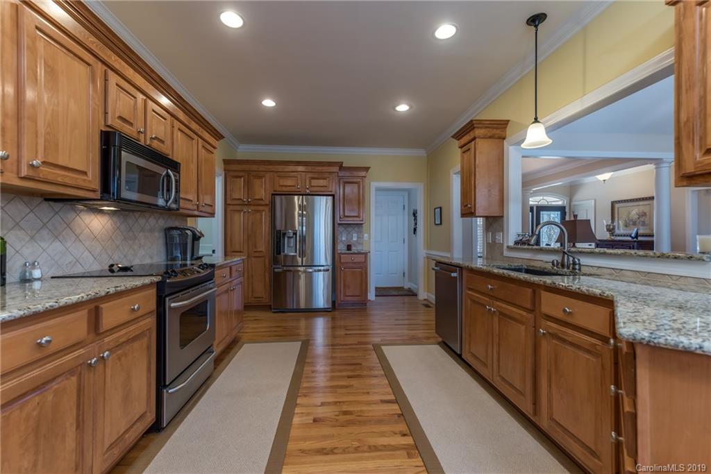 144 Gleneagles Road Campobello, SC 29322 - Photo 6 of 18 Gallery Image 6