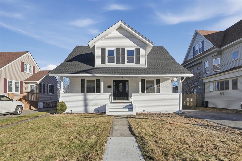 323 Burncoat Street Worcester, MA 01606 - Photo 1 of 41