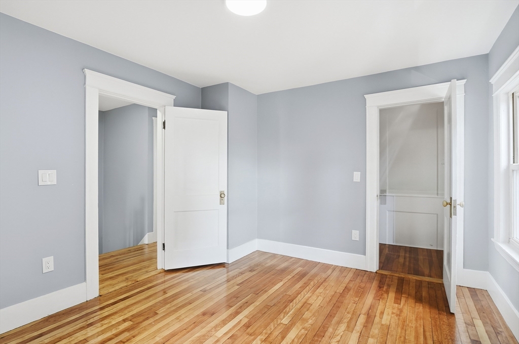 323 Burncoat Street Worcester, MA 01606 - Photo 26 of 41