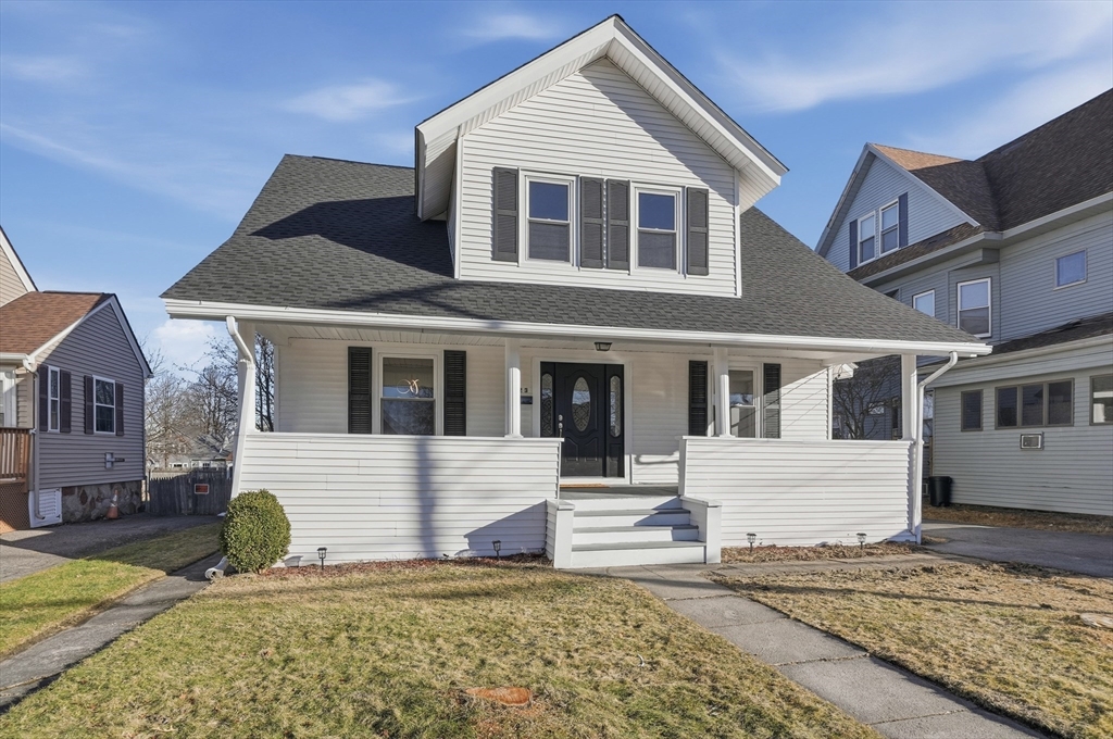 323 Burncoat Street Worcester, MA 01606 - Photo 3 of 41