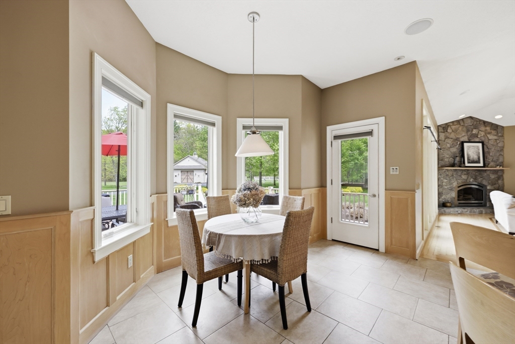 33 Labrie Lane Holyoke, MA 01040 - Photo 14 of 42