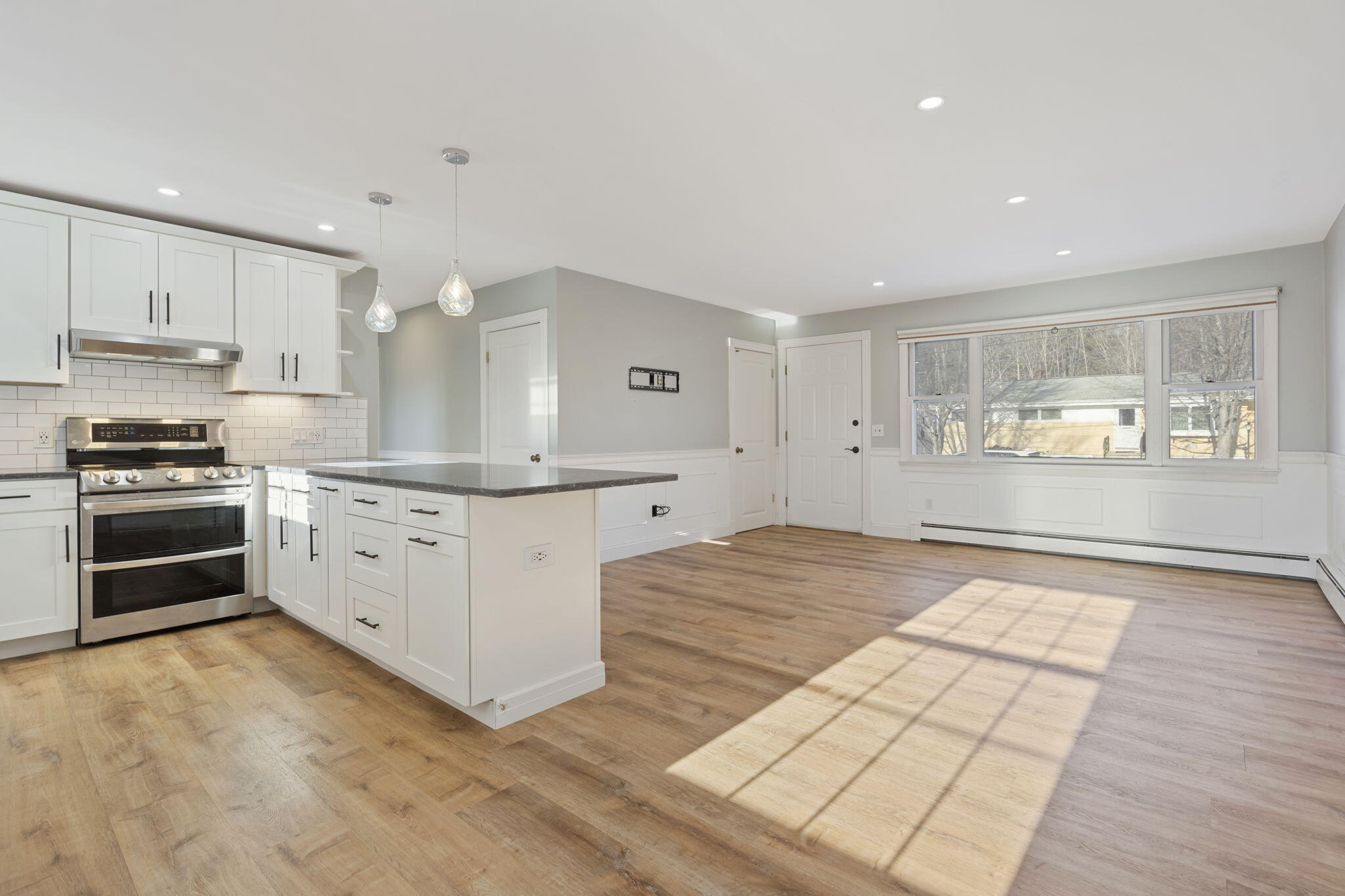49 Ashmount Street Lewiston, ME 04240 - Photo 12 of 45 22-web-or-mls-DSC05378