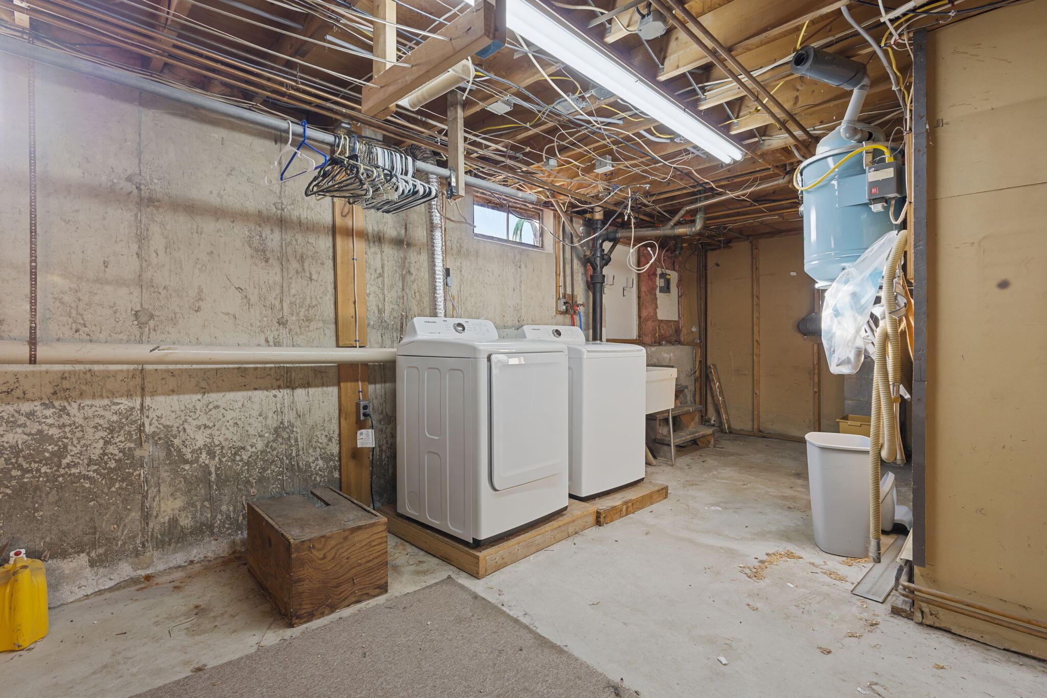 49 Ashmount Street Lewiston, ME 04240 - Photo 32 of 45 42-web-or-mls-DSC05333