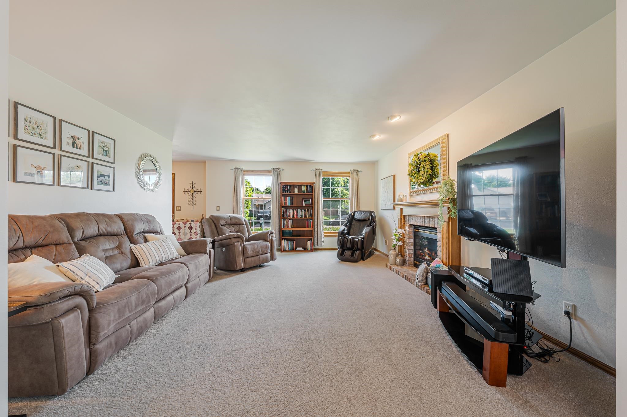 W2434 Snowberry Drive Appleton, WI 54915 - Photo 9 of 44
