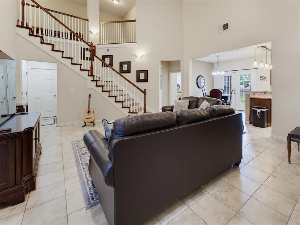 332 Emma Call Court Sunset, TX 76270 - Photo 5 of 31