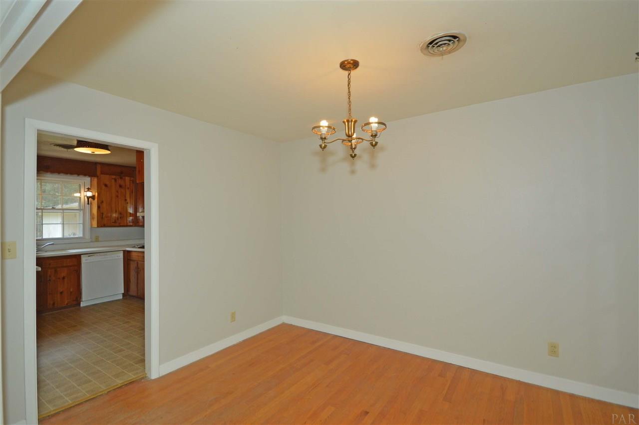 4762 Anna Simpson Road Milton, FL 32583 - Photo 11 of 47